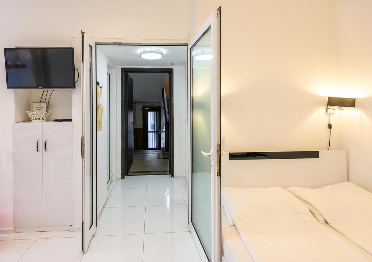 Zero-Waste Studio Apartment In Central Sofia Eksteriør billede